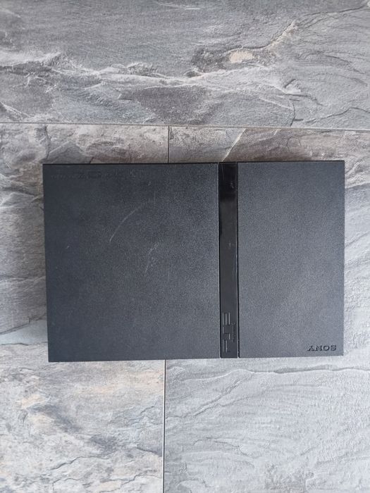 Ps4 pro + 5игри +волан и подарък ps2