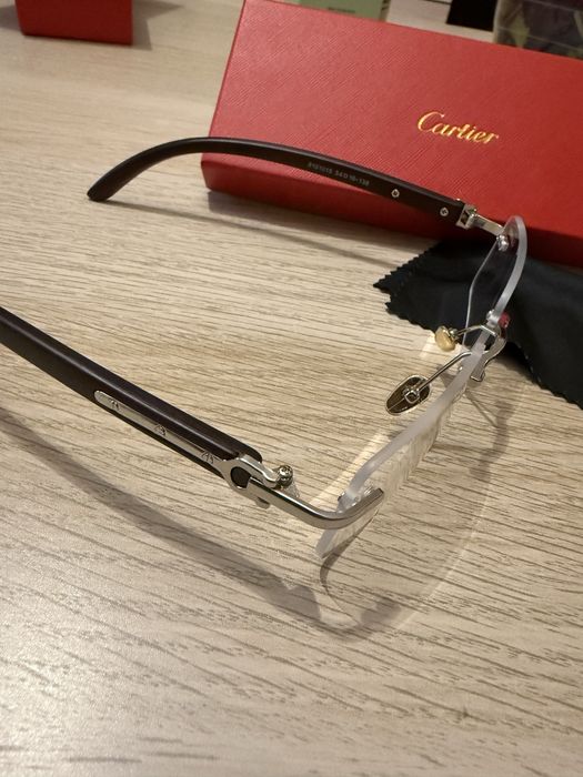 Cartier Очила Чисто Нови