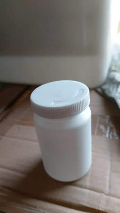 Баночки новые пластик