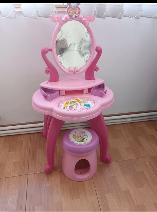 Masuta machiaj fetite