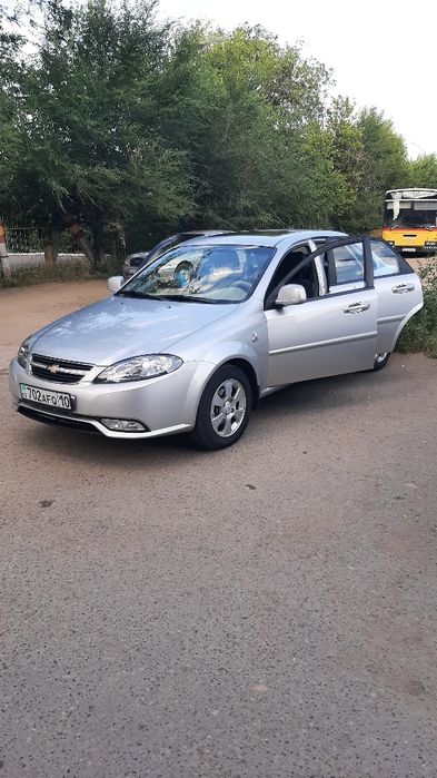 Шевралет лачетти отличном состояние