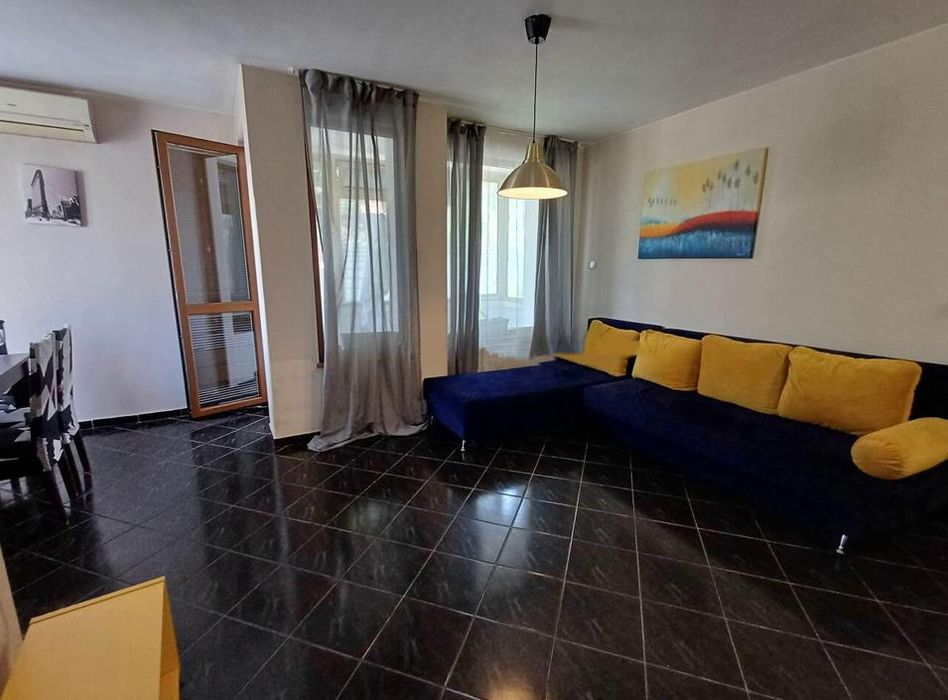 Дава се под наем Тристаен апартамент в София, Оборище - 95 кв.м за 700 € - Снимка #1