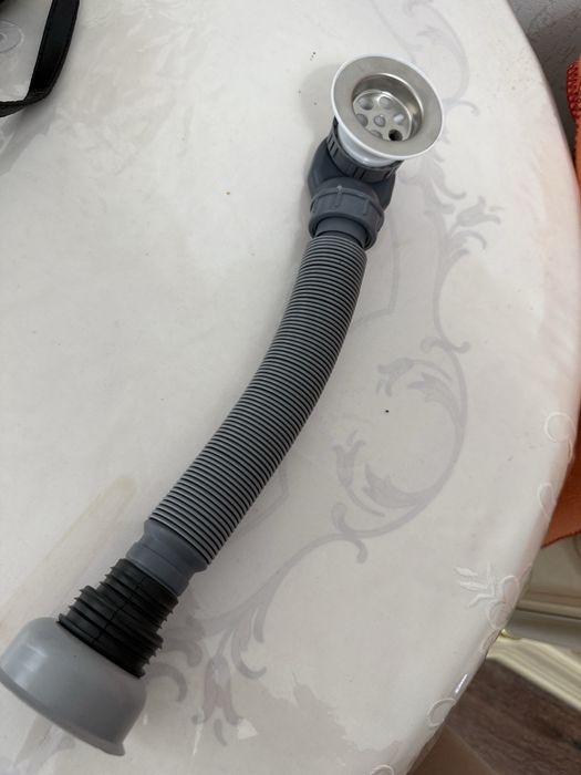 Продам раковину в комлекте