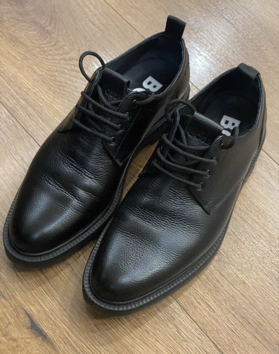 Оригинални мъжки обувки BOSS