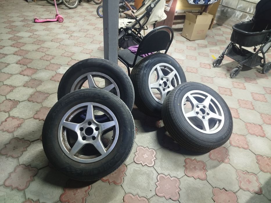 Продам шины летние