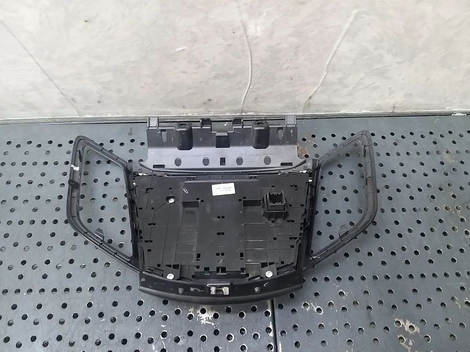 Consola centrala ford fiesta 6 ja8 a12469632