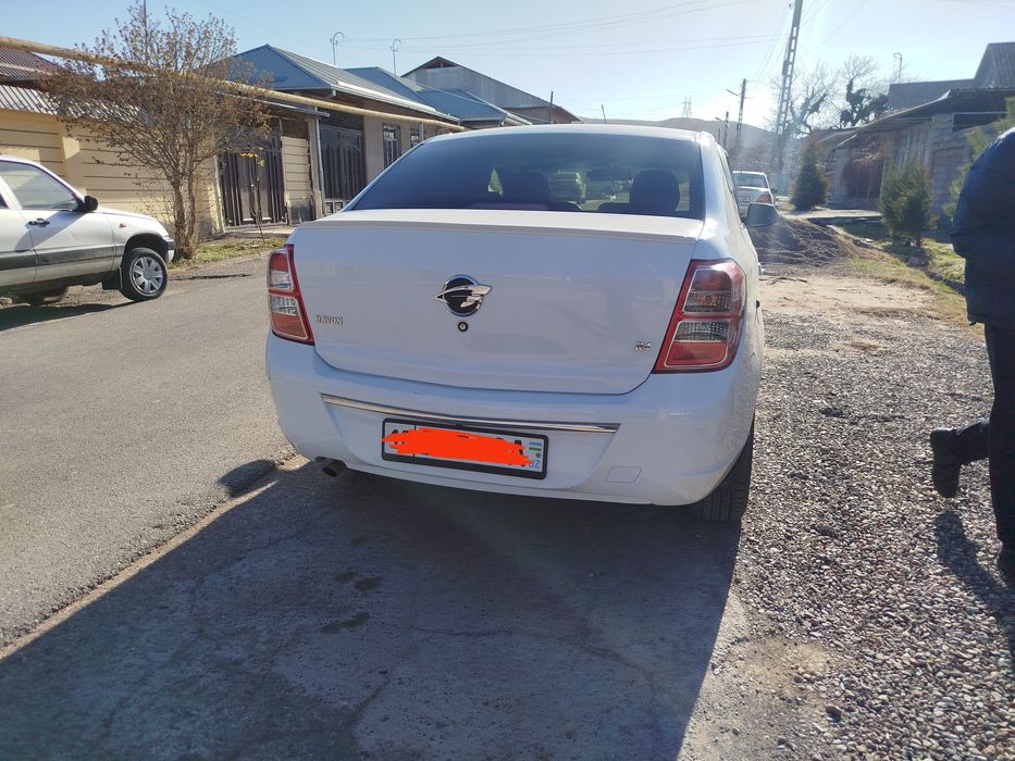 Cobalt ravon R4 sotiladi