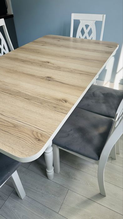 Продам стол и стулья