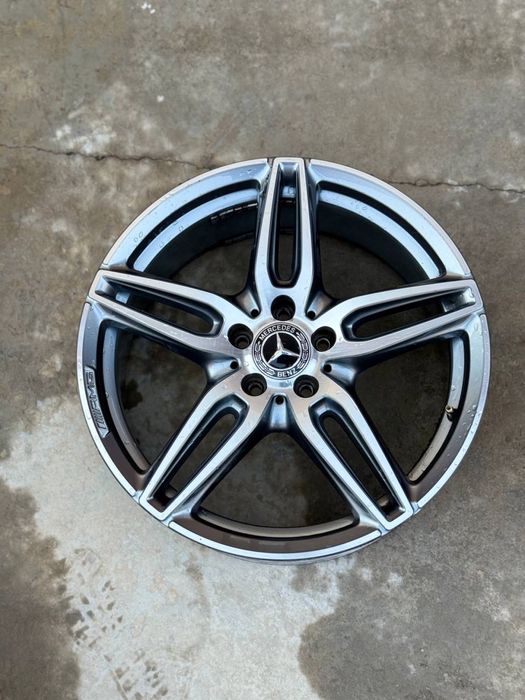 Mercedes 213 19 Diska 4ta B/u ideal xolatda aybi yoq