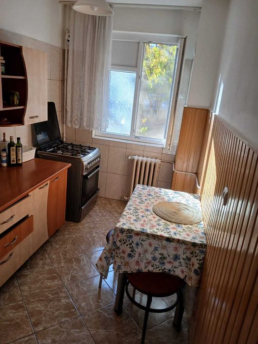 Proprietar inchiriez apartament 2 camere , Drumul Taberei ->Raul Doamnei