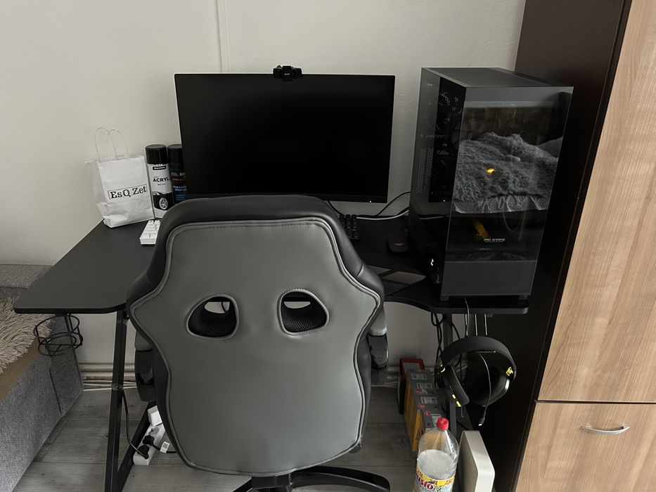 Scaun pentru gaming de piele