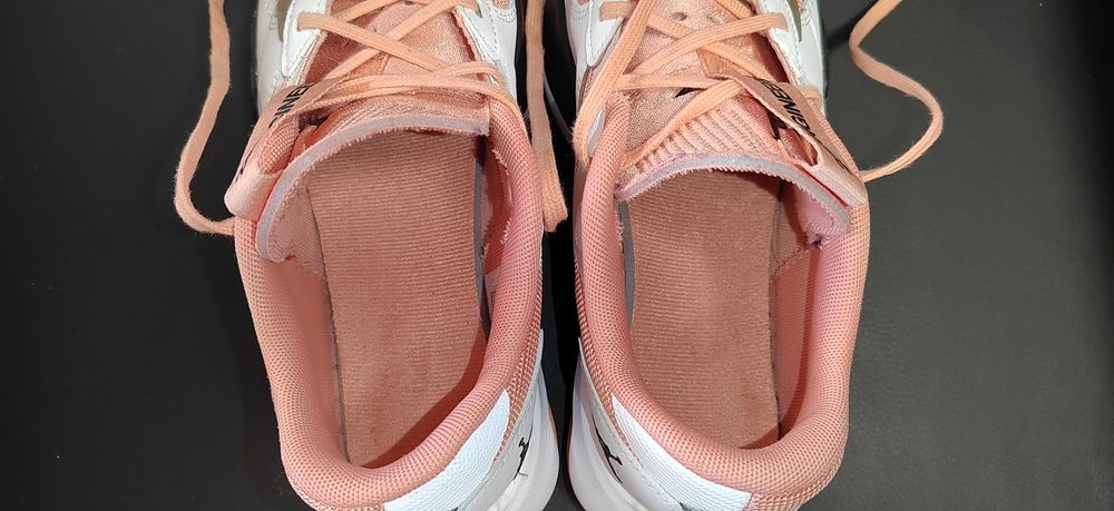 Nike Air Jordan 200E GS, номер 37,5