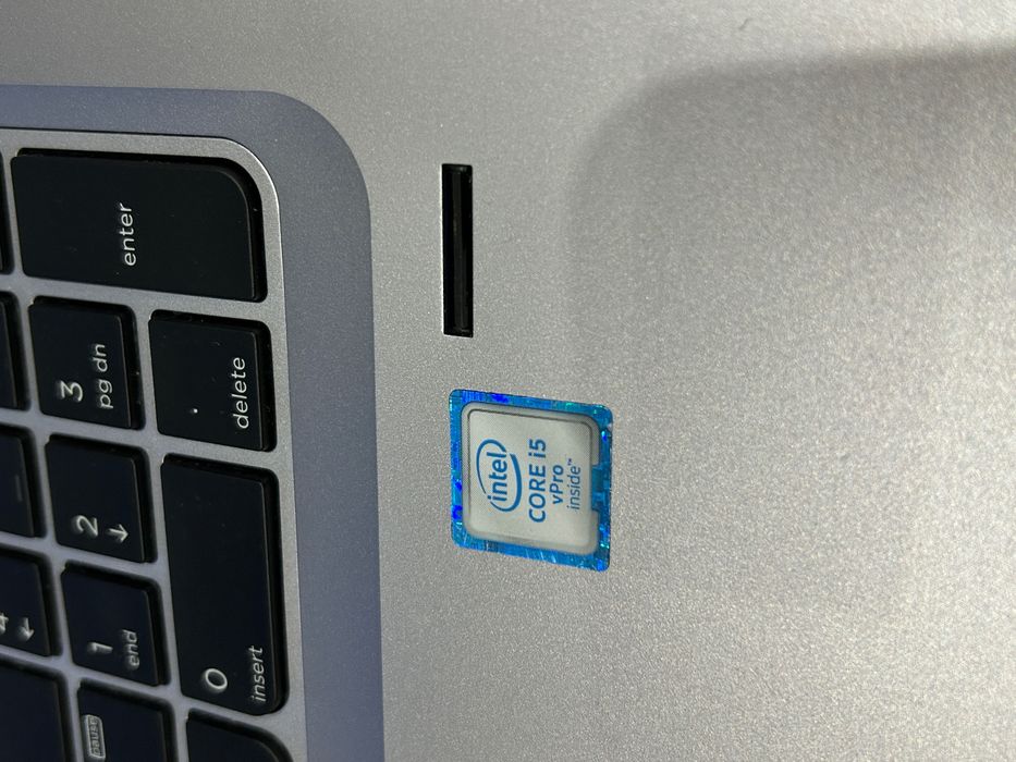 Лаптоп HP 850 G3 i5/8GB RAM/256GB с 3 месеца гаранция!