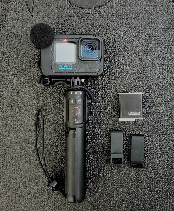 GoPro Hero 12 Black Edition + Trepied Volta + GoPro Media Mod + Baterie Extra
