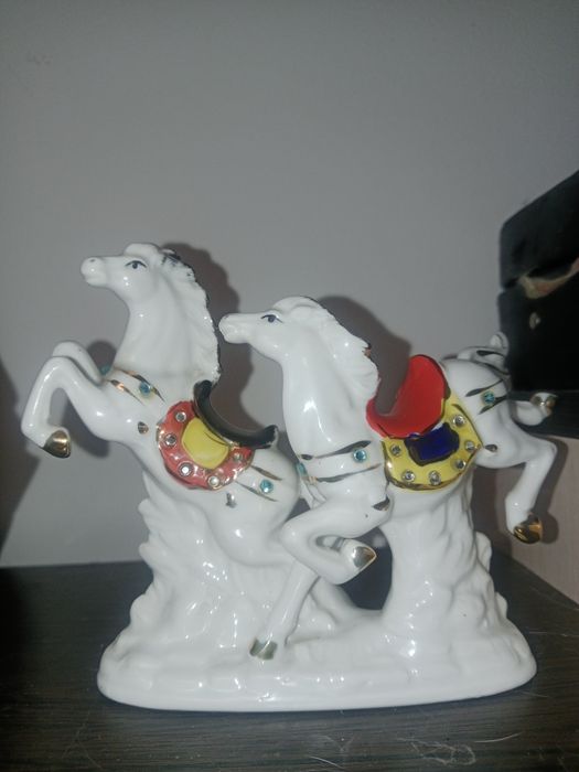Статуэтка кони ,фарфор