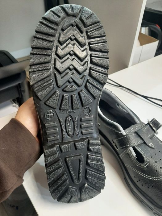 Рабочие ботинки с металлическим носком, размер 42