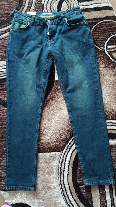 Blugi mărimea 36