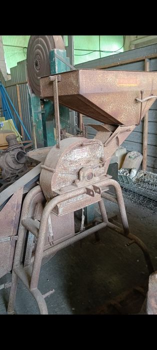 Moara ciocanele acționare la cardan