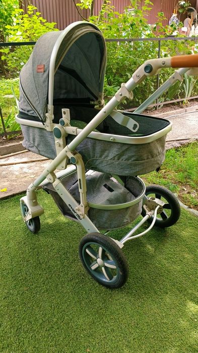 Коляска детская .