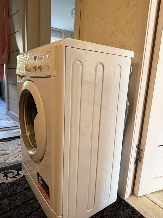 Стиральная машина Indesit