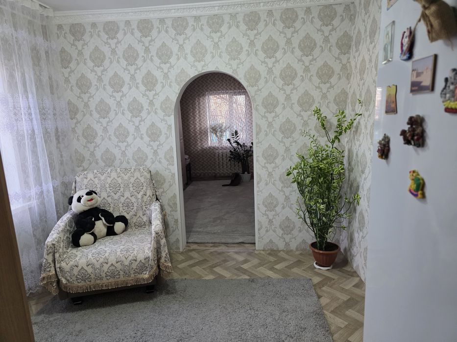 Продаётся уютный дом с хорошим участком.