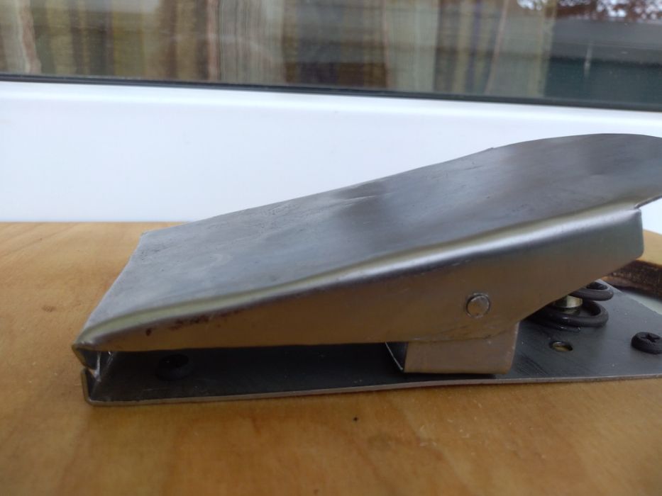 Доска для чистки рыбы с зажимом