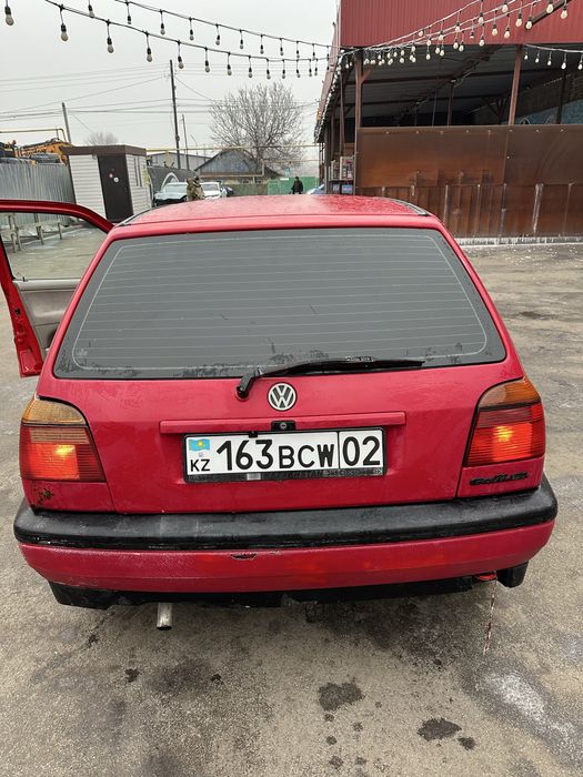 Гольф 3 1995г  продаю срочно