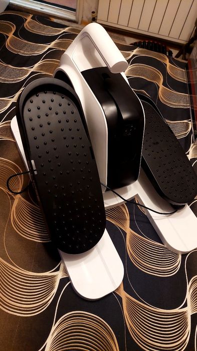 Електрическо устройство за движение на краката