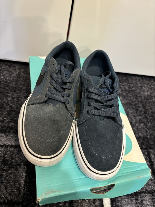 Adidasi nike noi(detin 2 perechi)