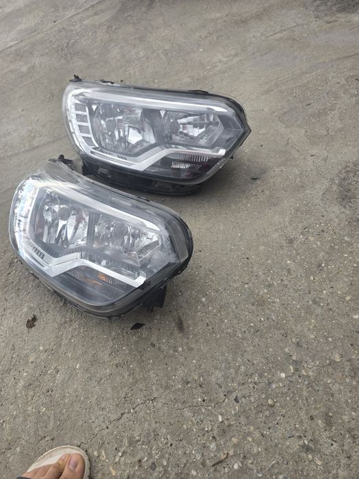 Far lampa dreapta fata Renault Express h7