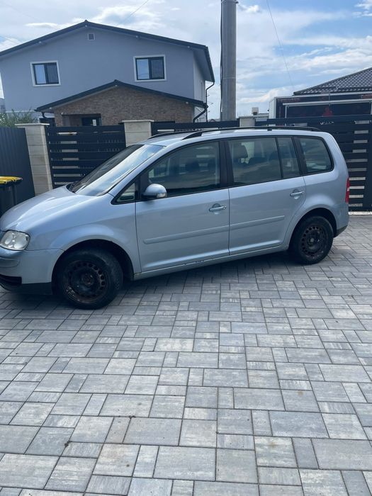 VW  TOURAN  7 locuri