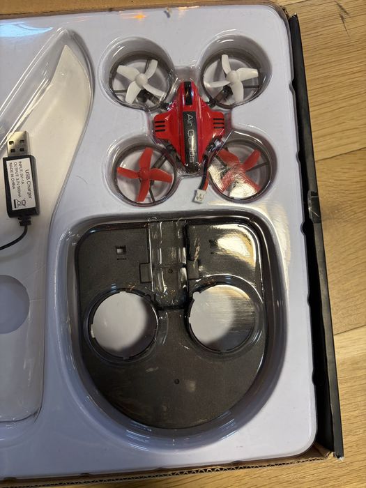 Дрон 3в1 чисто нов