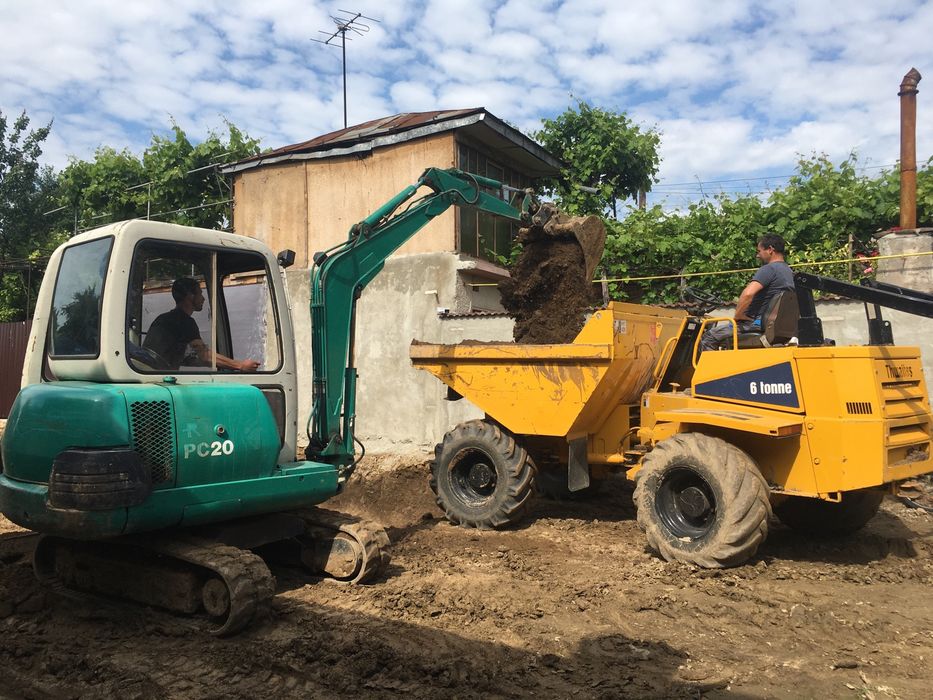 Buldo Excavator Miniexcavator Bobcat Masina Taiat Beton Mai Compactor