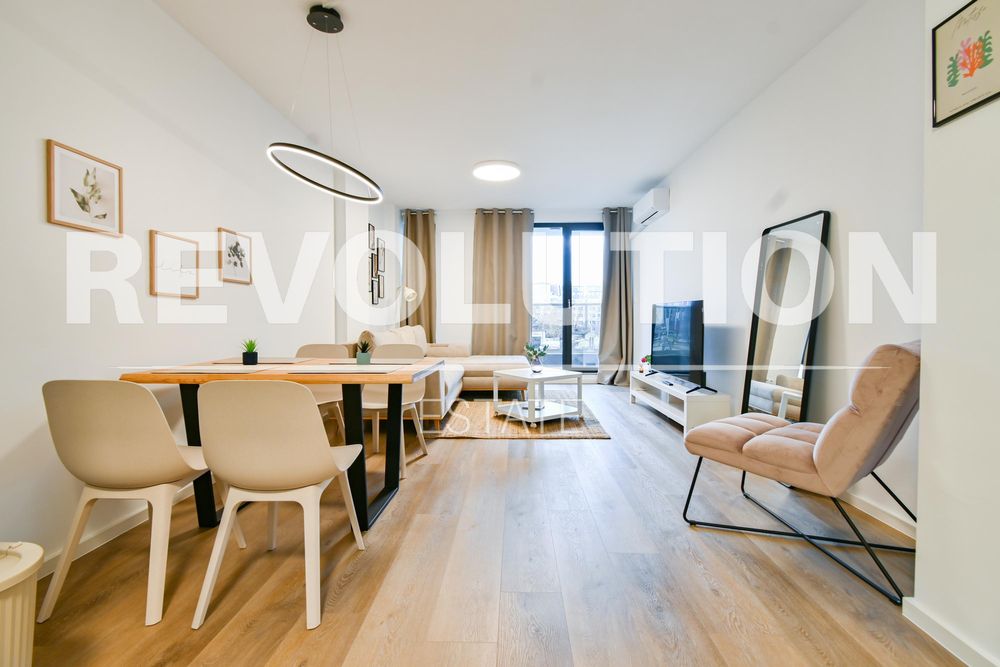 Дава се под наем Двустаен апартамент в София, Център - 63 кв.м за 900 € - Снимка #2