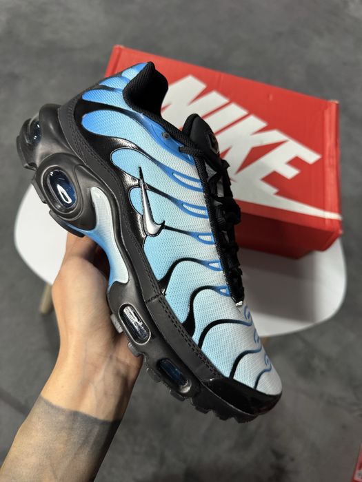 Nike Air Max Plus Blue Gradient