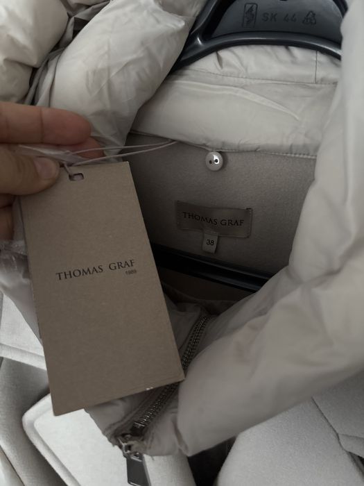 Пальто новое продам