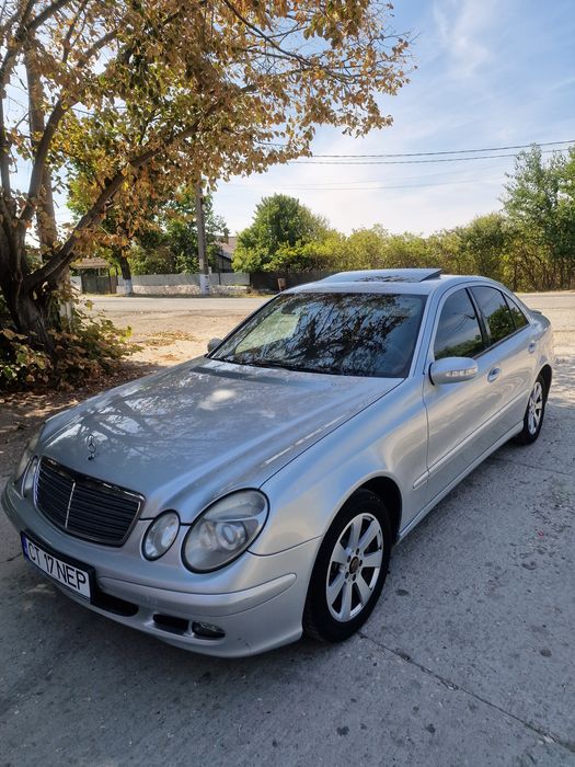Vând Mercedes E200 2006