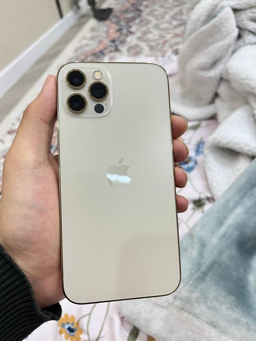 Айфон 12 про голд