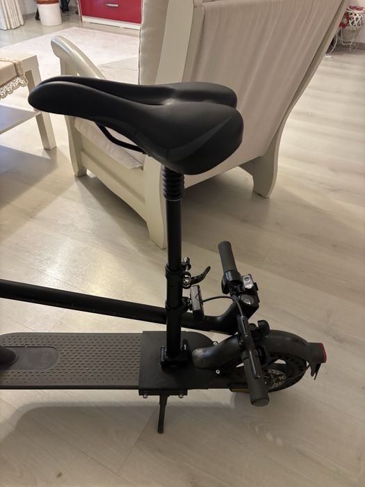 Vand Sa Trotineta Xiaomi M35, Esential , 1S