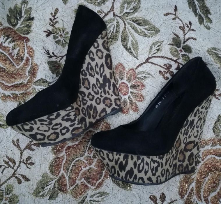 Продам шикарные туфли