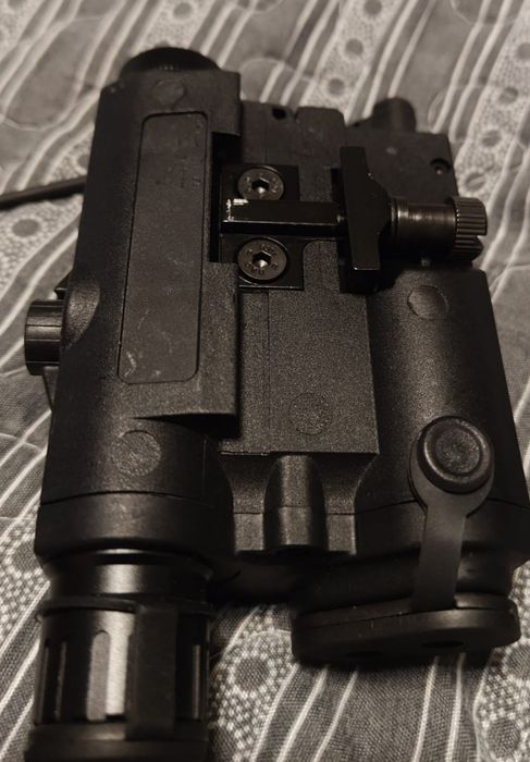 LA-5 - peq box - Airsoft