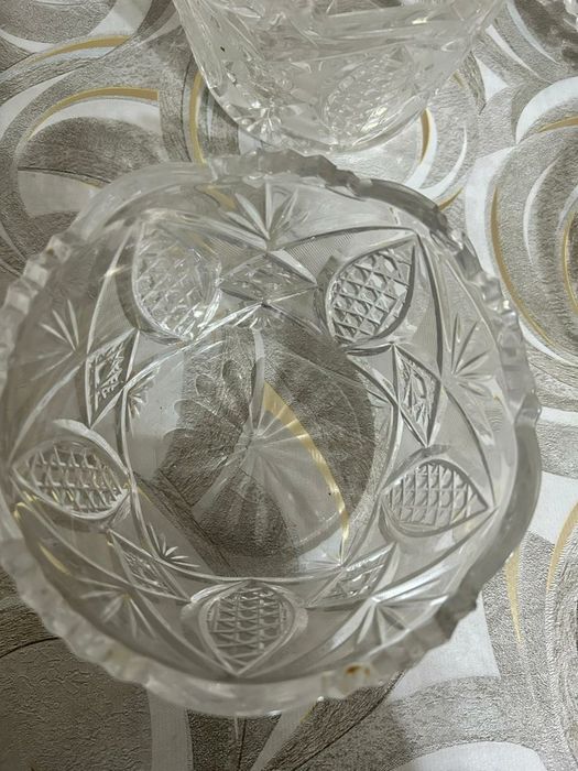 Чистый хрусталь в отличном состоянии