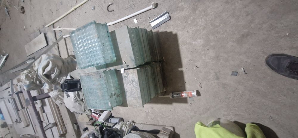 Продам стеклоблоки бу