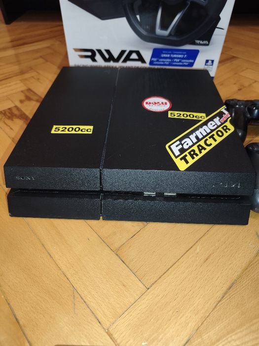 Playstation 4 с RWA HORI Racing Wheel Apex