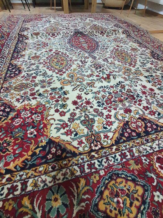 Голям персийски килим  340х250 см.