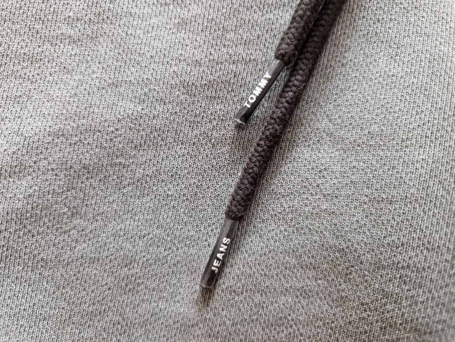 Pantalon scurt sport original Tommy Hilfiger,  noi cu etichetă