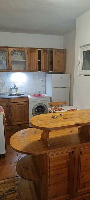 Дава се под наем Тристаен апартамент в Пловдив, Кършияка - 75 кв.м за 321.3 € - Снимка #1