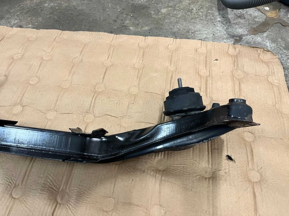 Преден мост за BMW E46 (на задно)