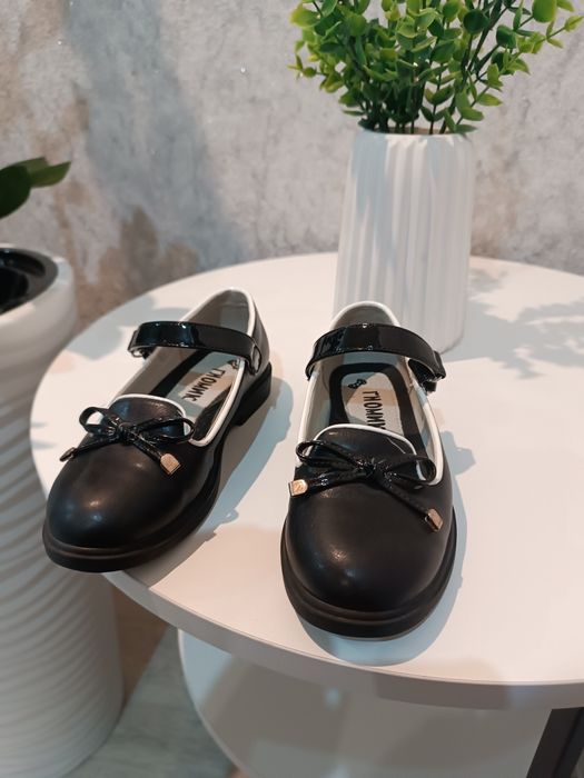 Продам туфли для девочки