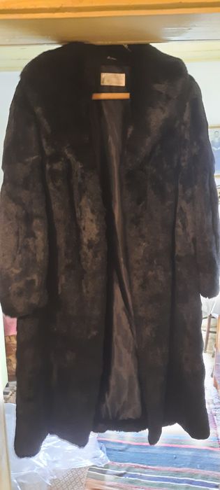 Haina din blana naturala